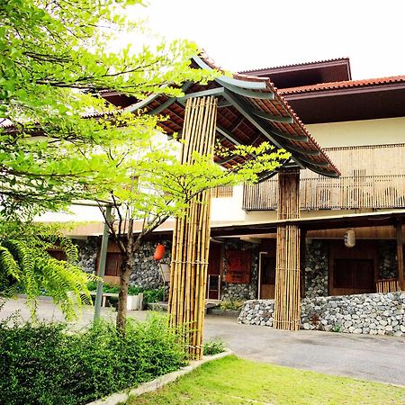J. Park Hotel Chonburi Bagian luar foto
