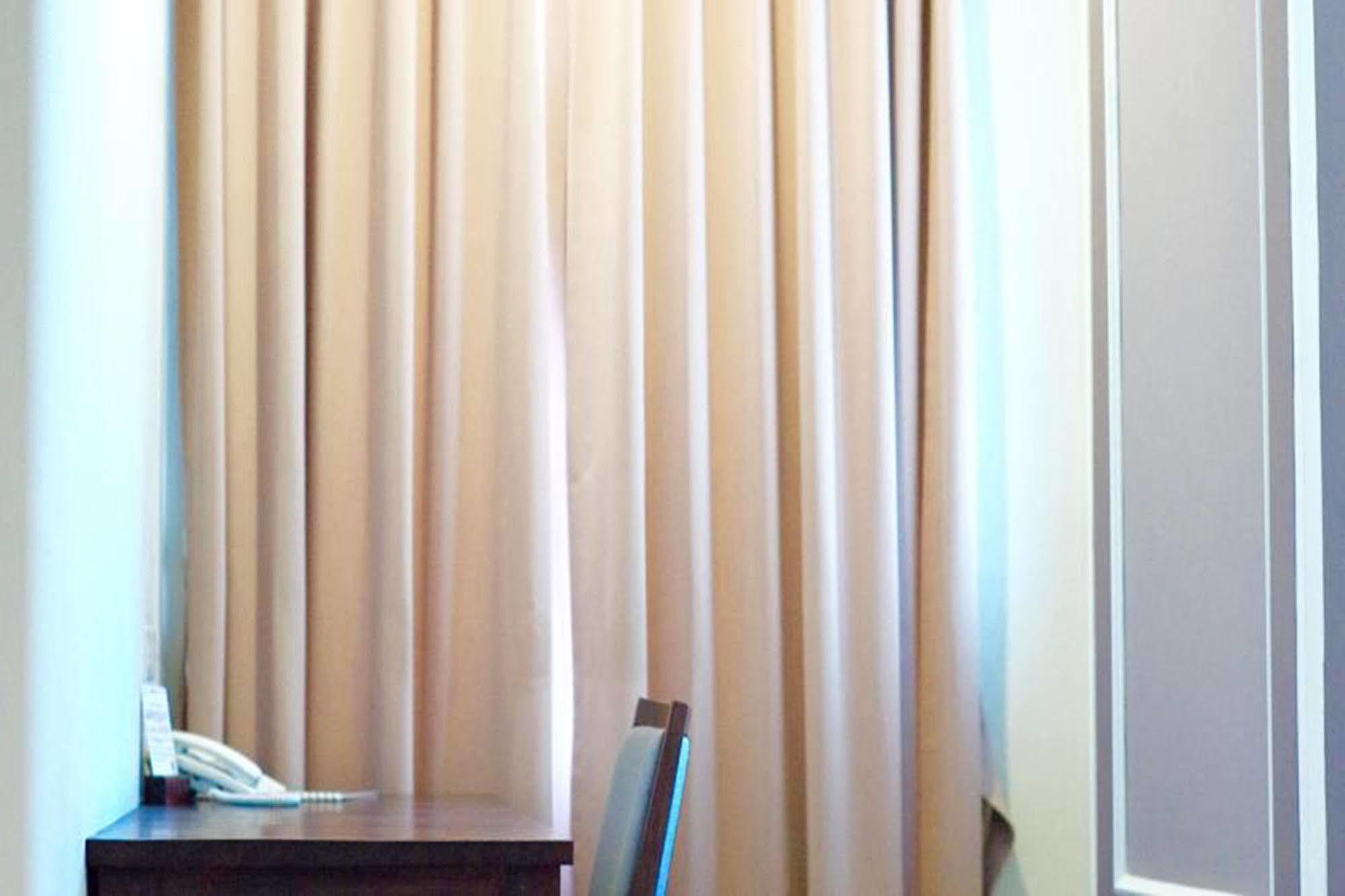 J. Park Hotel Chonburi Bagian luar foto