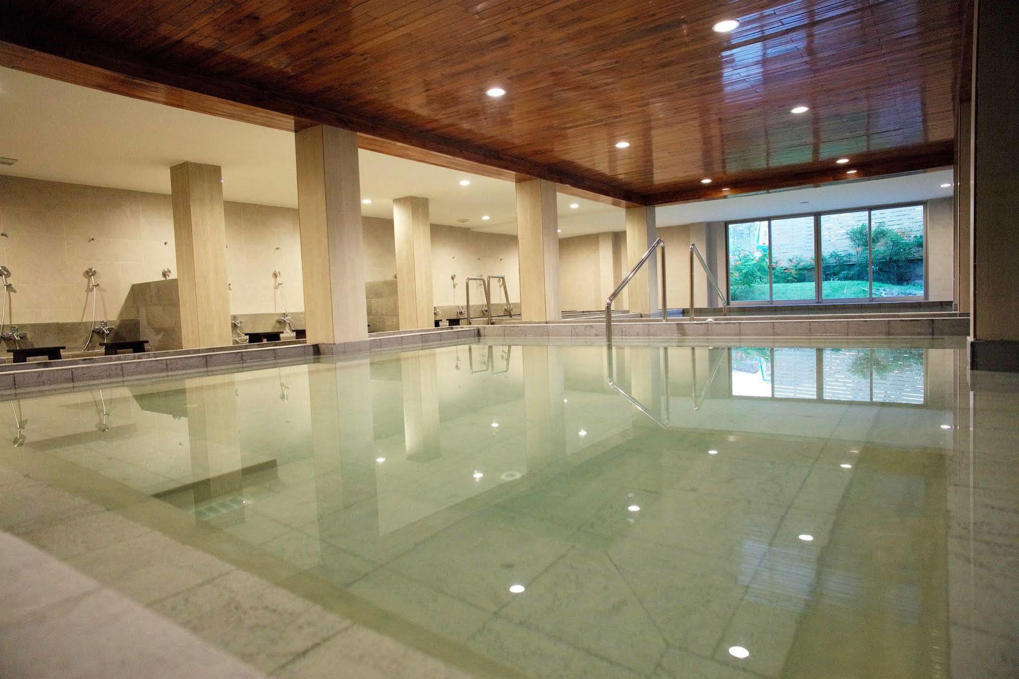 J. Park Hotel Chonburi Bagian luar foto