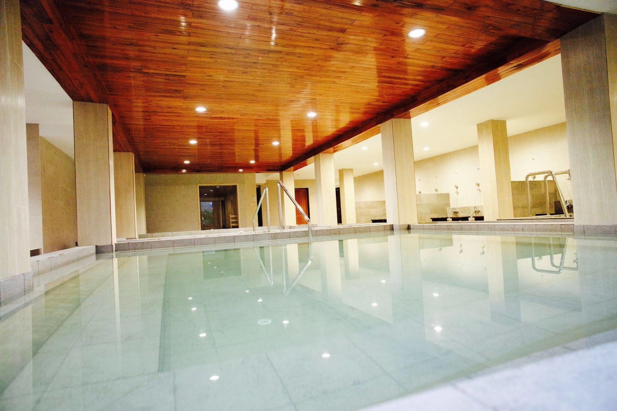 J. Park Hotel Chonburi Bagian luar foto